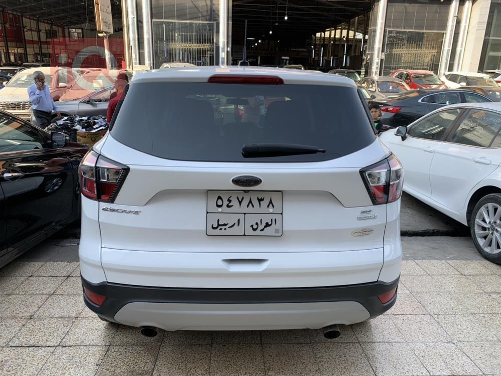 فورد إسكيب
